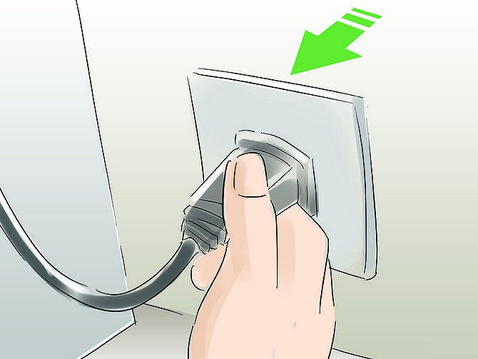 Rút phích cấm điện khi chuyển tủ lạnh