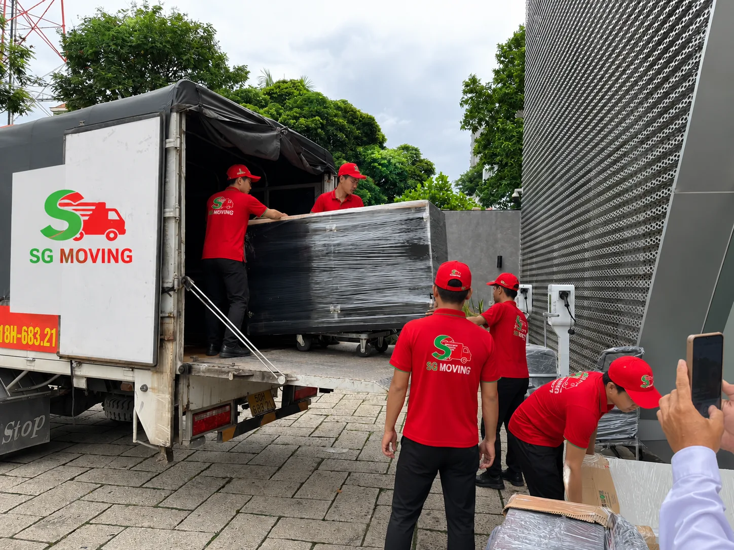Xe tải chuyển nhà SG Moving tại TPHCM
